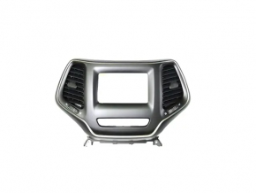 Обрамление магнитолы с воздуховодами Jeep Cherokee KL 19-23 под средний дисплей, царапина, трещинав креплении