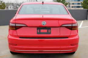 Молдинг заднего бампера центральный VW Jetta 19-21 хром