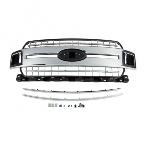 Решетка радиатора в сборе Ford F150 15-20 хром, с эмблемой, с метизами
