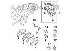 Прикуриватель Mazda3 03-09