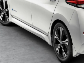 Брызговик передний левый Nissan Rogue Sport 17-22