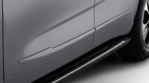 Молдинг двері центральний передній лівий Toyota Highlander 20-26 срібло