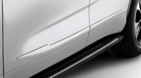 Молдинг двері центральний передній лівий Toyota Highlander 20-26 срібло