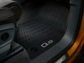 Комплект килимків салону 2шт передні Audi Q8 19-26 гума чорна