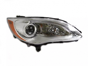 Фара передня права Chrysler 200 11-14 світла