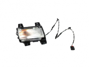 Поворотник передний правый Jeep Wrangler 18-25 Sport