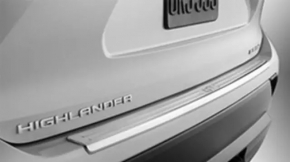 Накладка заднього бампера Toyota Highlander 20-26 хром тип 1