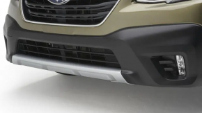 Нижняя накладка переднего бампера Subaru Outback 20-22