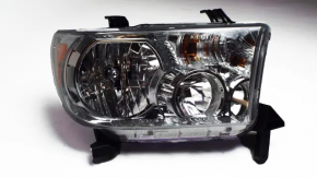 Фара передня права Toyota Sequoia 08-17 гола