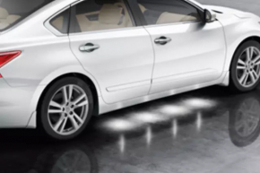 Накладка двери нижняя задняя левая Nissan Altima 13-18