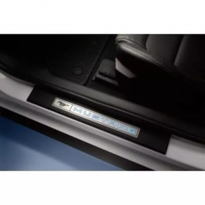 Комплект накладок порога наруж Ford Mustang mk6 15-22 купе, темная, с подсветкой, отсутствует фишка, воздух по кромке