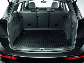 Коврик багажника резина Audi Q5 8R 09-17 черный