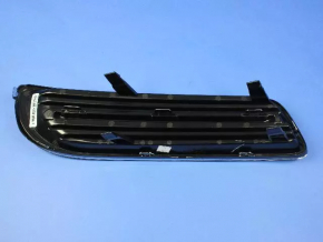 Решетка бампера левая Chrysler 300 11-14 дорест без птф