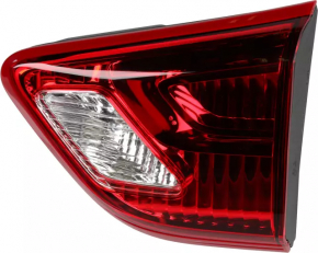 Ліхтар внутрішній кришка багажника правий Nissan Pathfinder 17-20 рест
