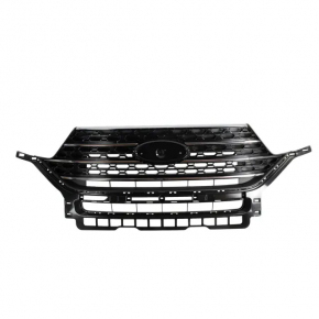 Решітка радіатора grill з каркасом та хромом у зборі Ford Explorer 20-25 XLT