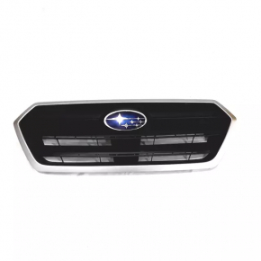 Решітка радіатора grill Subaru Legacy 15-17 черн