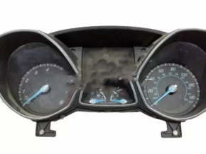 Щиток приборов Ford Focus mk3 13-14 usa царапина