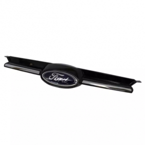 Решетка радиатора grill Ford Focus mk3 11-14 дорест usa с эмблемой глянец TITANIUM
