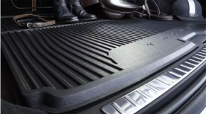 Коврик багажника резина Volvo XC90 16-26 черная под 3 ряда