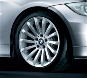 Центральный колпачок на диск BMW X5 E70 07-13 68мм, полез лак