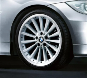 Центральный колпачок на диск BMW X5 E70 07-13 68мм, полез лак