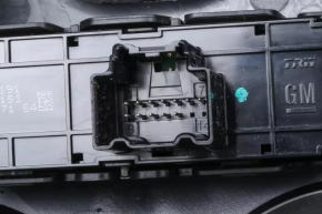 Накладка центральной консоли с подстаканниками Chevrolet Volt 16-