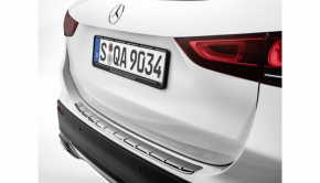 Накладка заднего бампера верхняя Mercedes H247 GLA 20-26 хром