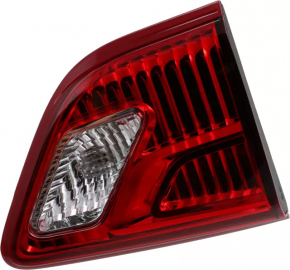 Ліхтар внутрішній кришка багажника лівий Nissan Pathfinder 17-20 рест
