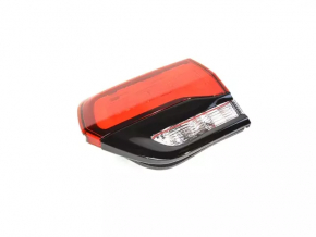 Фонарь внутренний крышка багажника правый Jeep Grand Cherokee WK2 14-22 черн