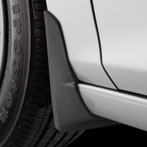 Бризковик передній правий Chevrolet Malibu 16-24