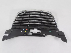 Решетка радиатора grill Chrysler 200 11-14 черная с хромом