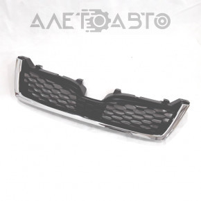 Решетка радиатора grill нижняя Subaru Forester 14-16 SJ 2.0 дорест