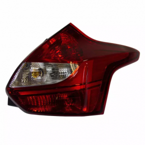 Ліхтар правий Ford Focus mk3 11-14 дорест 5d usa
