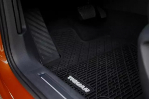 Коврик салона резина передний правый VW Tiguan 18-24 черн