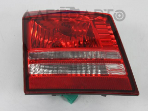 Ліхтар внутрішній кришка багажника лівий Dodge Journey 11- лампа
