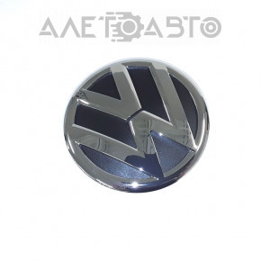 Емблема VW кришки багажника VW Passat b8 16-19 USA зламані напрямки, обліз хром