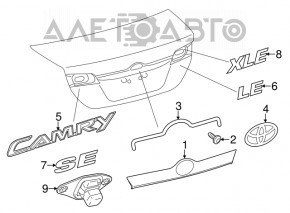 Молдинг кришки багажника Toyota Camry v50 12-14 usa з емблемою під keyless та камеру