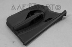 Обшивка дверей картка перед прав Dodge Dart 13-16 черн з темно-сірою вставкою ганчірка, підлокітник шкіра