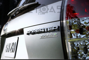 Эмблема надпись PZEV крышки багажника Subaru Legacy 15-19