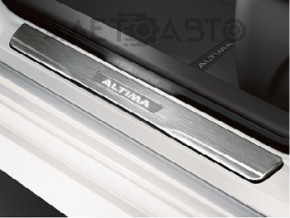 Накладка порога передняя правая внешняя Nissan Altima 13-18 хром с подсветкой