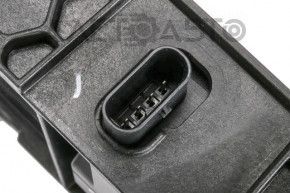 Жалюзі дефлектор радіатора у зборі Chevrolet Bolt 17- з моторчиком новий OEM оригінал