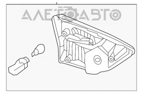 Ліхтар внутрішній кришка багажника правий Nissan Pathfinder 13-16 hybrid дорест