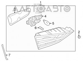 Ліхтар внутрішній кришка багажника правий Audi A3 8V 15-16 4d usa LED, потертості, тріщини на склі